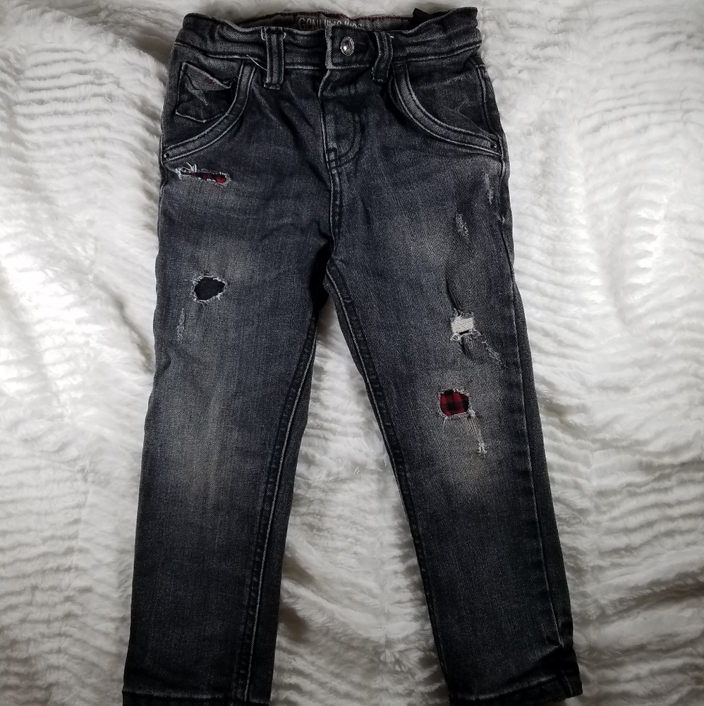 3/$12 Osh Kosh distressed toddler jeans
